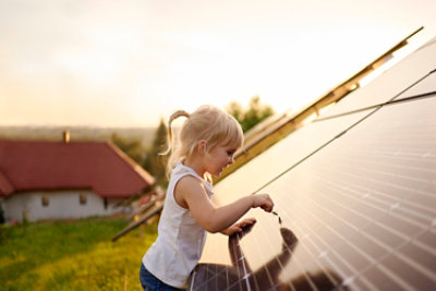 Linhas elétricas no céu