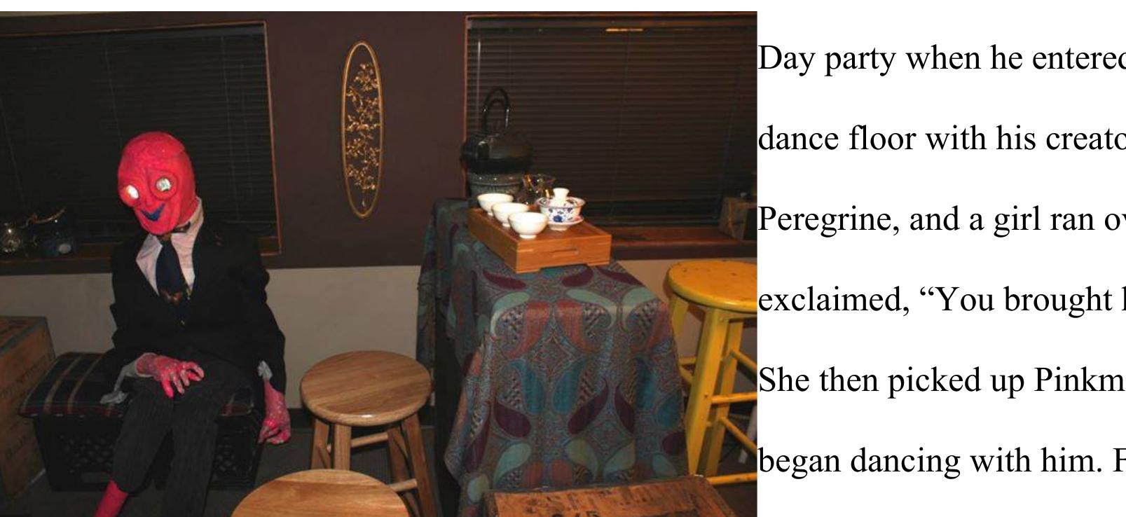 famous and best loved was by far Pinkman. I first noticed Pinkman at the Valentine’:  Pinkman on the train. Photo by Peregrine Balas.  Of all the objects I witnessed used in dance at Foshizzle events this spring, the most 