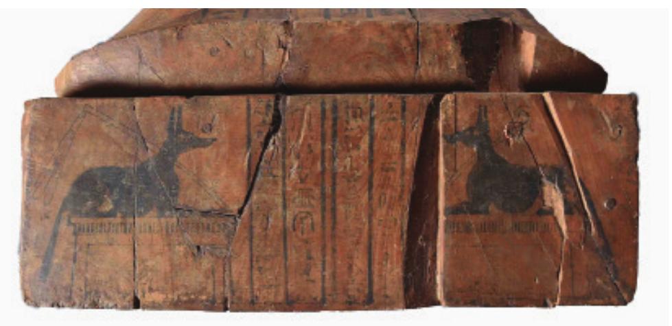 L4: Front of the Pedestal  Figure 19: Front of the pedestal of the lid of the inner coffin (Ahmed Amin) 