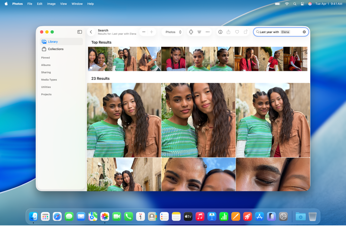 La scrivania di un Mac che mostra l’app Foto. Il campo di ricerca mostra una ricerca vocale con i risultati di ricerca trovati nella libreria riportati sotto.