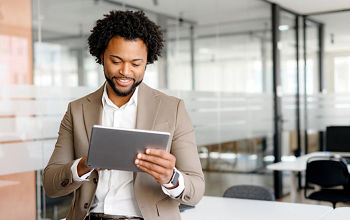 AI Recruiting: Benefits & Best Practices