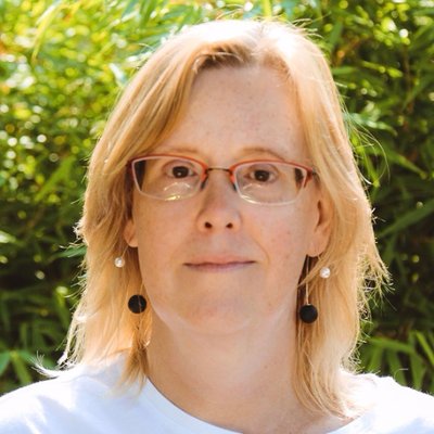 Deirdre_Straughan