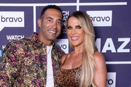 Ryan Boyajian and Jennifer Pedranti in front of the Watch What Happens Live step and repeat